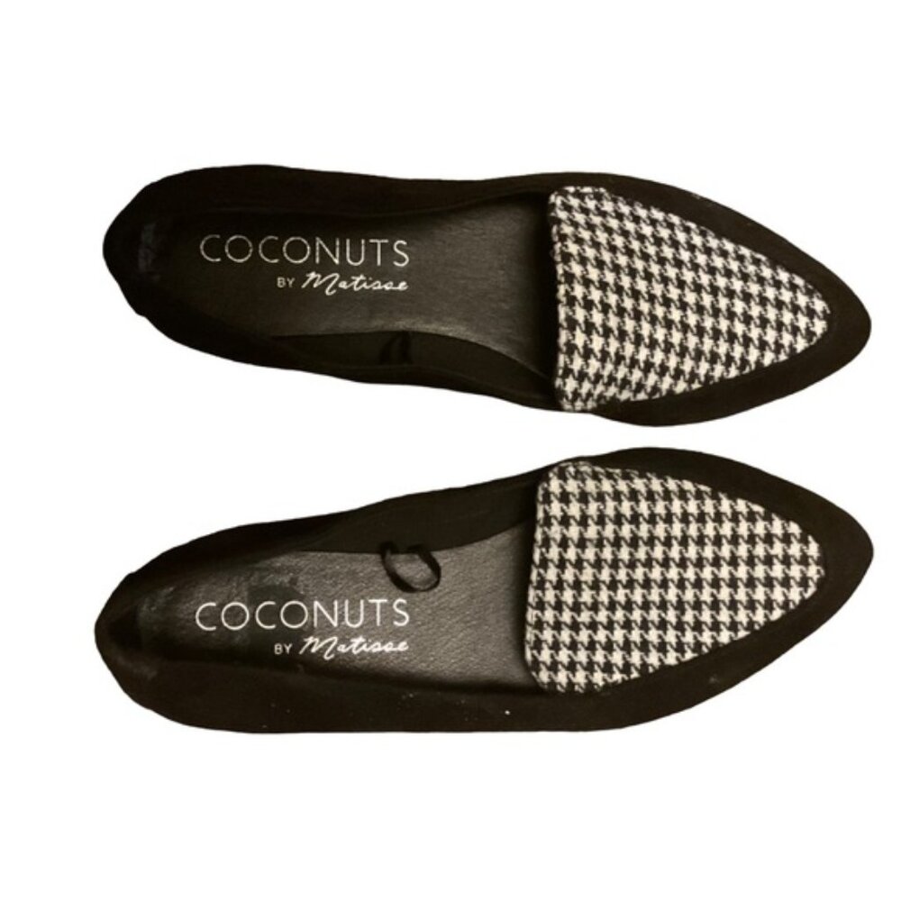 Coconuts by Matisse | Black Flats with Toe Pattern | Size 6.5